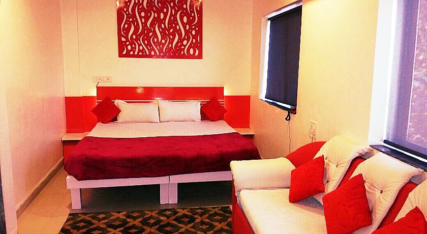 Hotel Talha Residency Nānded Esterno foto