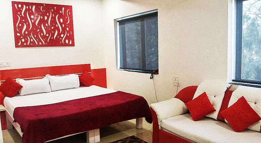 Hotel Talha Residency Nānded Esterno foto